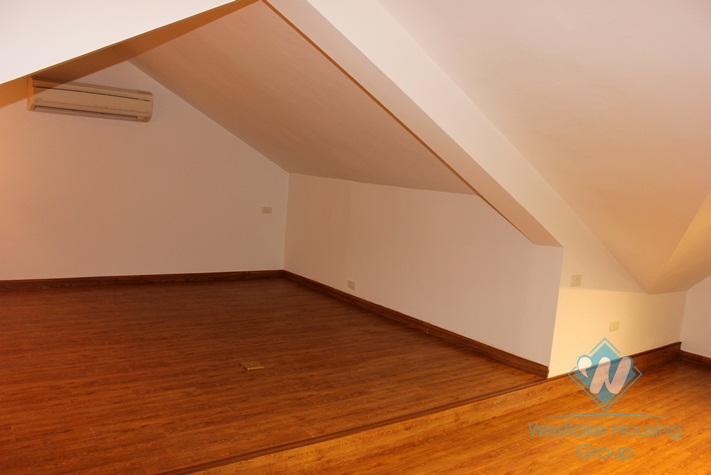 Nice house with nice garden for rent in Ciputra, Tay Ho, Ha Noi